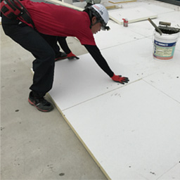 RC造（R-D仕様）断熱材施工